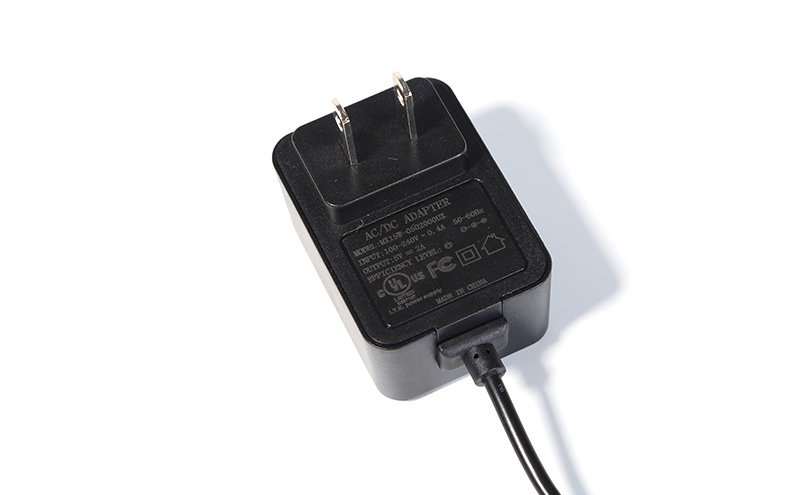 5V2A/2.5A電源適配器EN61558和60950雙標準