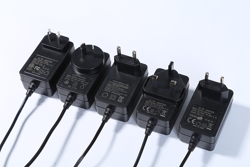 16.8V1A筋膜槍充電器18V1A充電器過UL CE GS KC PSE BSMI SAA認(rèn)證